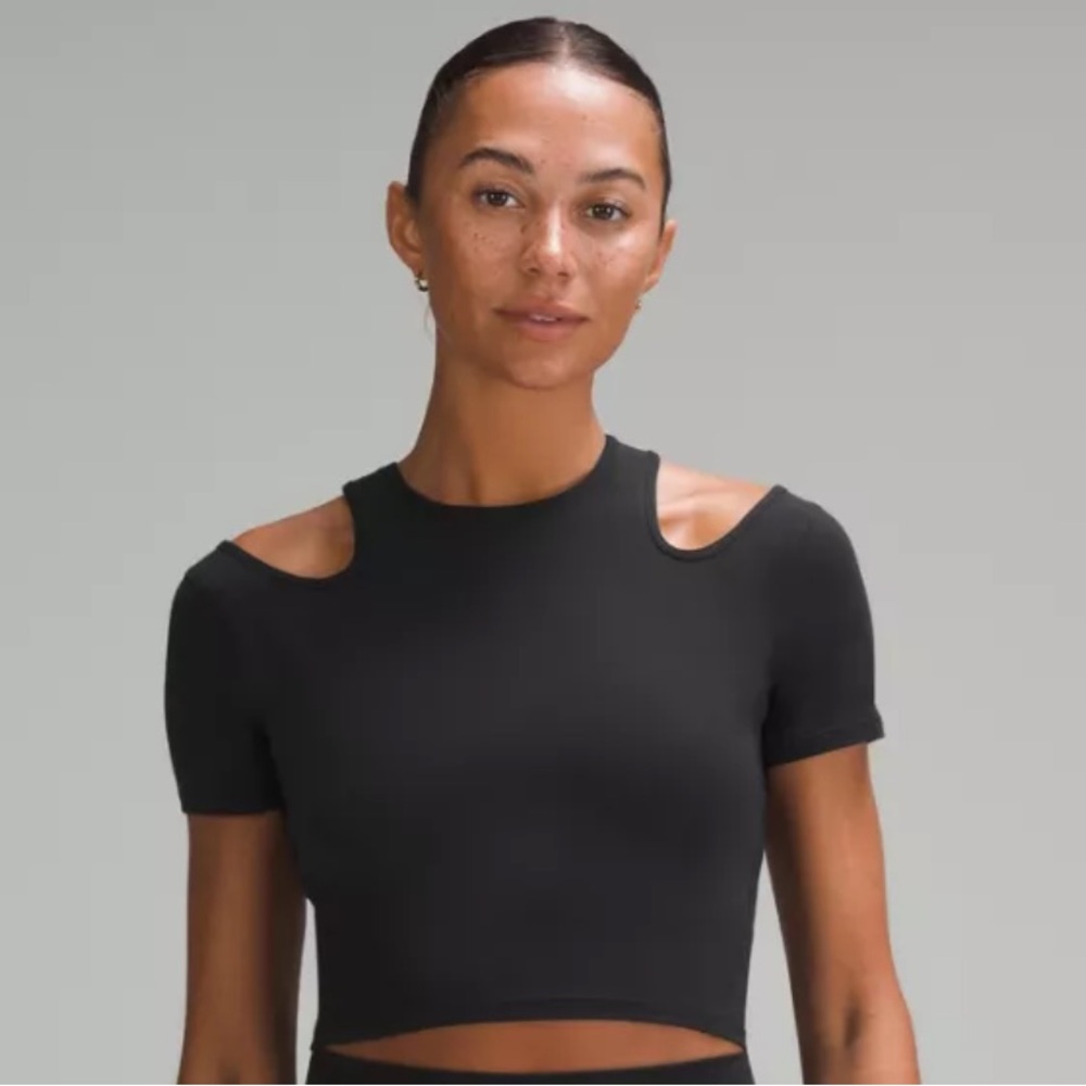 Lululemon shoulder cut out yoga t-shirt